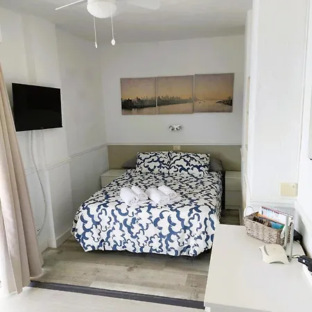 Frontal Ocean View Torres Del Sol *